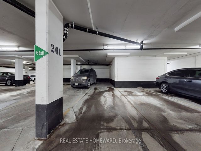1205 - 2 Rean Dr