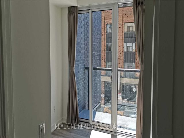 224 - 158 Front St E