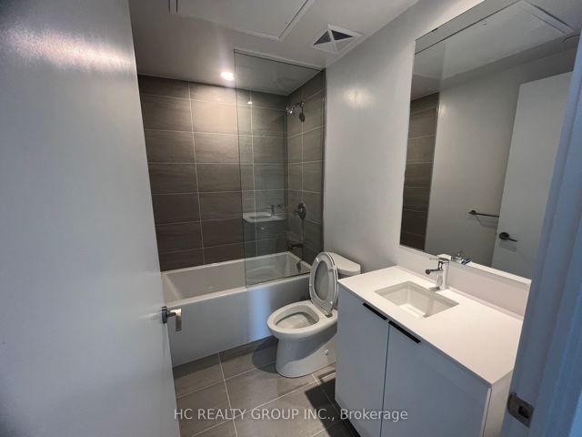 419 - 50 Power St