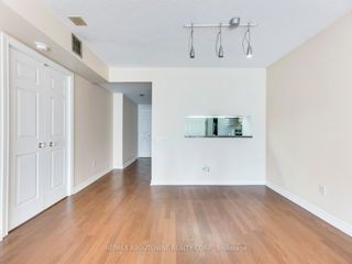 701 - 71 Simcoe St