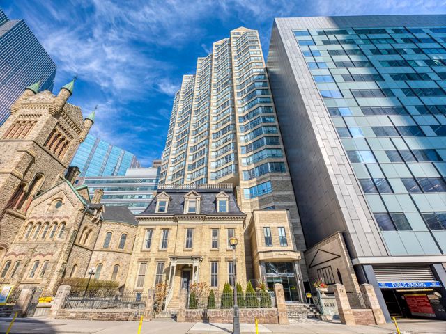 701 - 71 Simcoe St