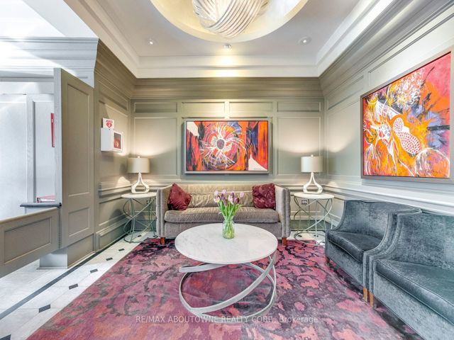701 - 71 Simcoe St