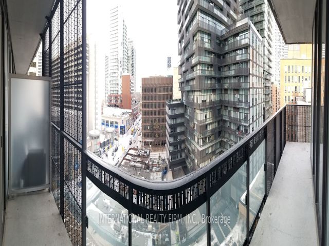 608 - 8 Eglinton Ave E