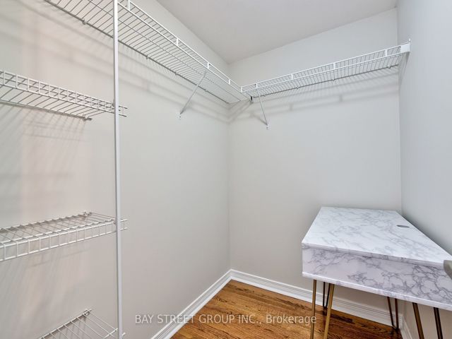 616 - 503 Beecroft Rd