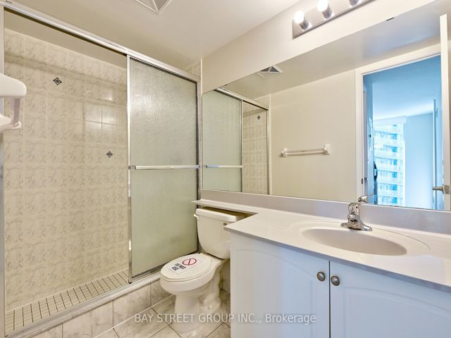 616 - 503 Beecroft Rd
