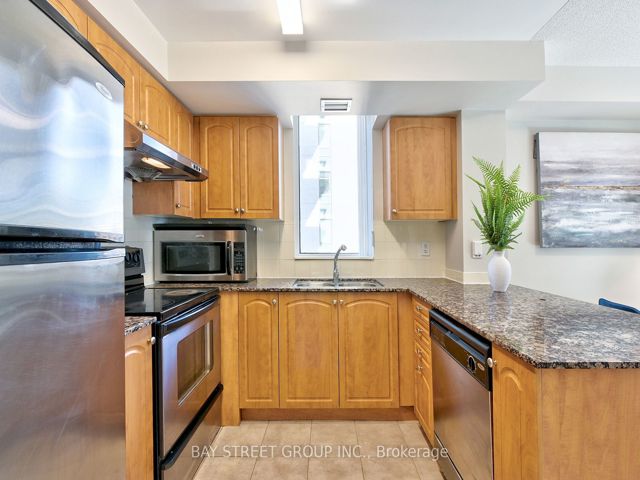 616 - 503 Beecroft Rd