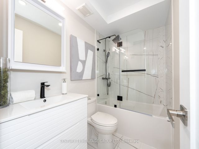 406 - 3303 Don Mills Rd