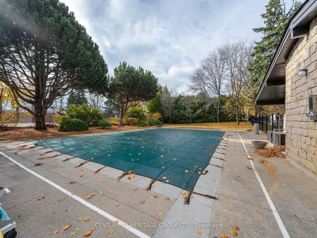 406 - 3303 Don Mills Rd