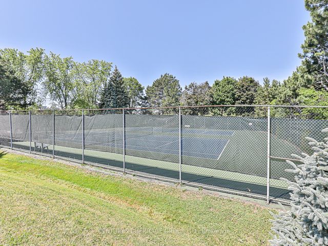 406 - 3303 Don Mills Rd