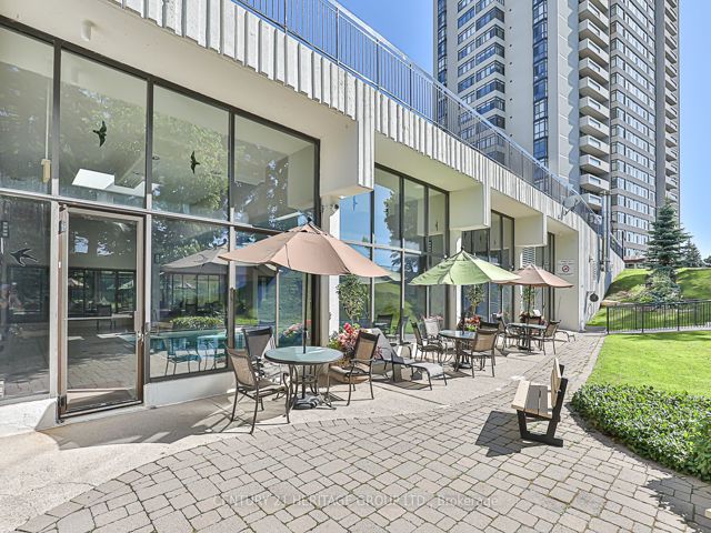 406 - 3303 Don Mills Rd