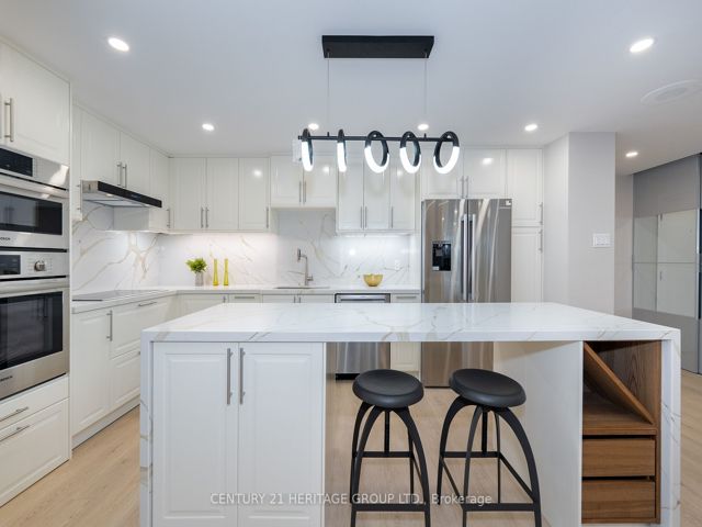 406 - 3303 Don Mills Rd