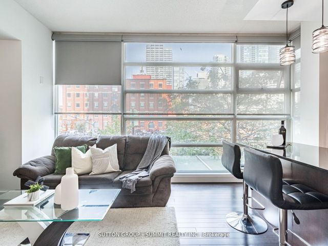 209 - 397 Front St W