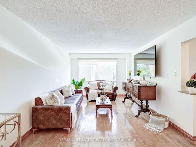 181RC - 181 Rusty Crestway Way