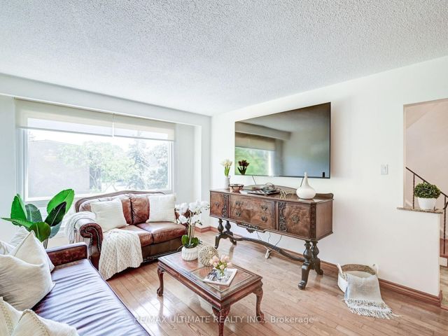 181RC - 181 Rusty Crestway Way