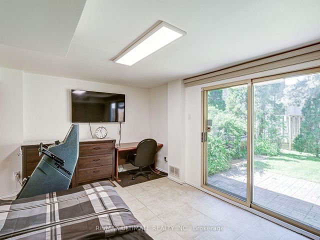 181RC - 181 Rusty Crestway Way