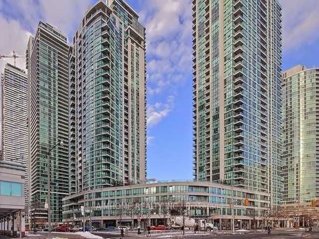 2105 - 12 Yonge St