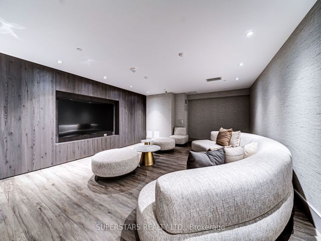 2905 - 75 Canterbury Pl