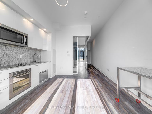 2905 - 75 Canterbury Pl