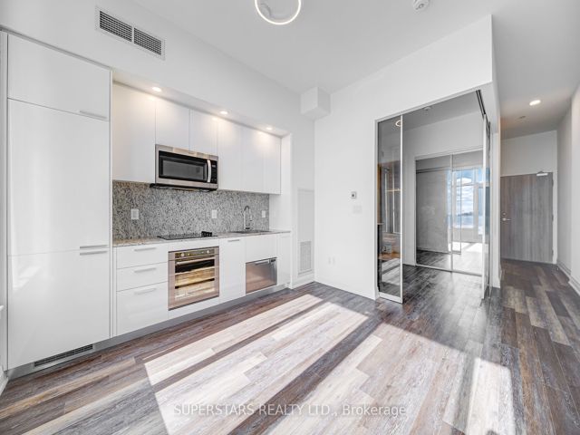 2905 - 75 Canterbury Pl