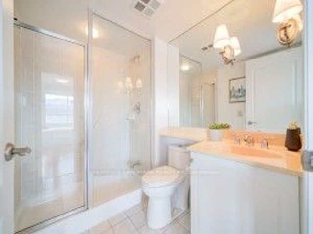 628 - 205 The Donway  W