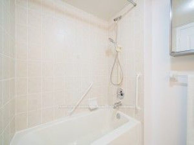 628 - 205 The Donway  W