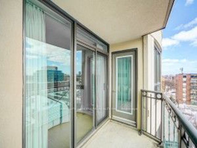 628 - 205 The Donway  W