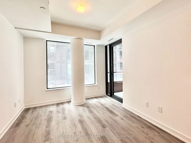 339 - 28 Eastern Ave