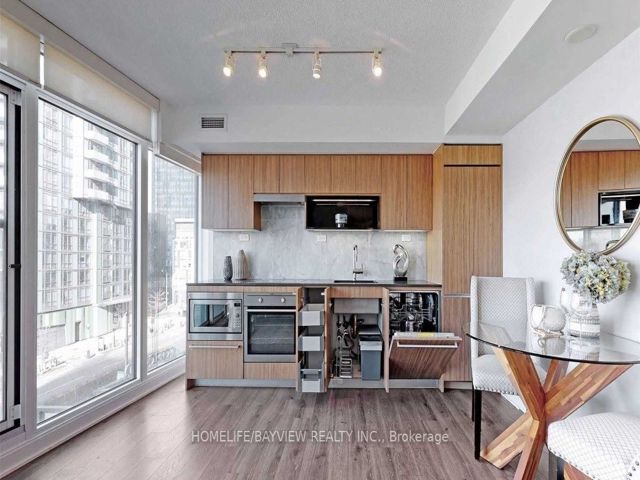 505 - 80 Queens Wharf Rd