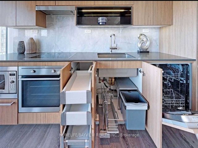 505 - 80 Queens Wharf Rd