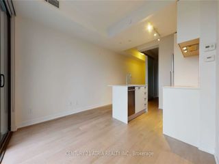 1012 - 57 St Joseph St
