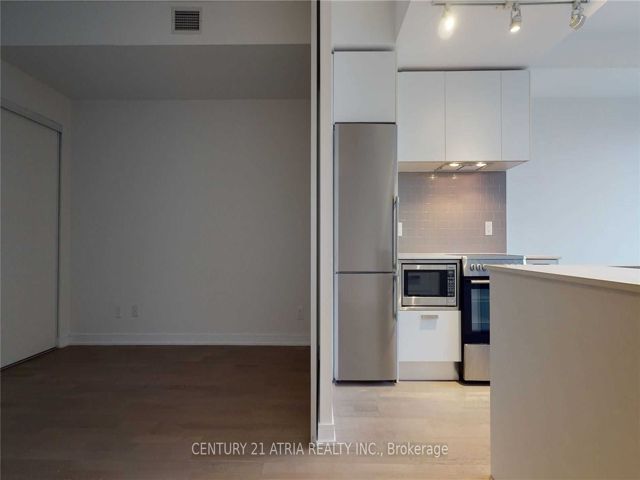 1012 - 57 St Joseph St