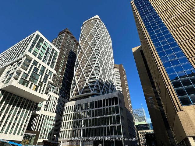 2517 - 230 Simcoe St