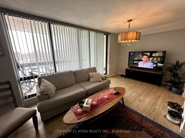 814 - 350 Seneca Hill Dr