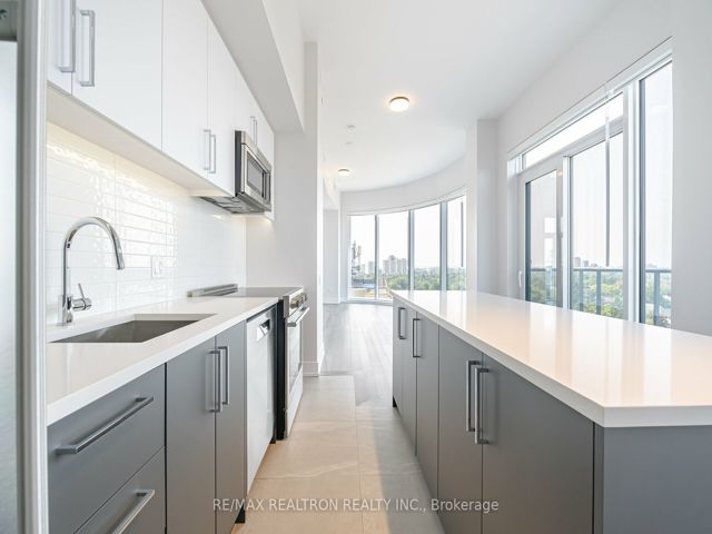 1205 - 2525 Bathurst St