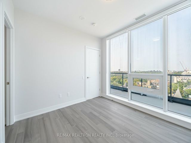 1205 - 2525 Bathurst St