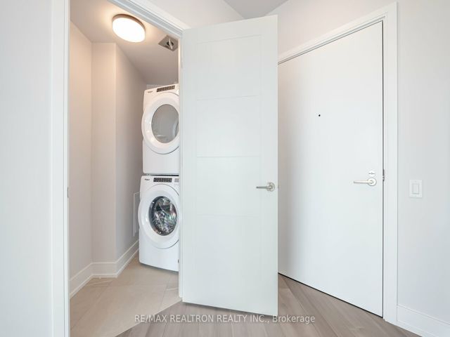 1205 - 2525 Bathurst St