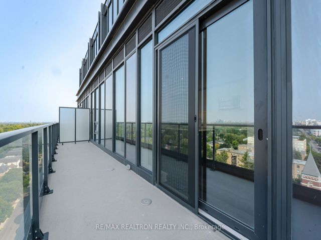 1205 - 2525 Bathurst St