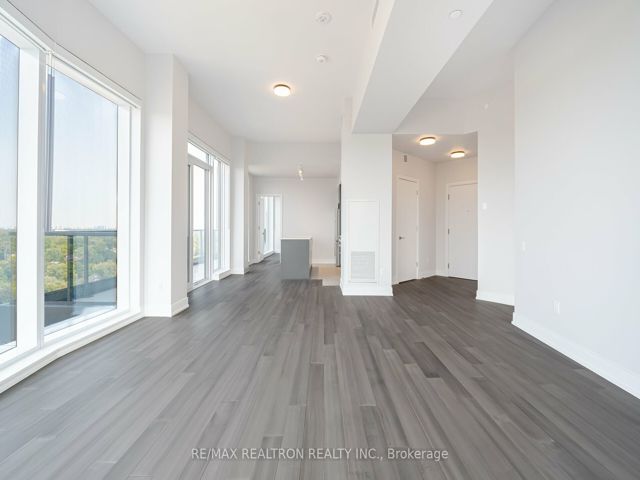 1205 - 2525 Bathurst St