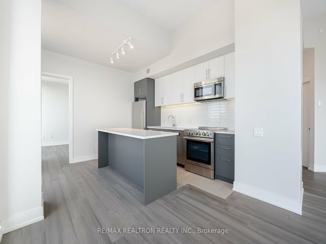 1205 - 2525 Bathurst St