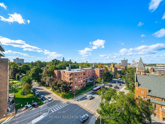 807 - 2525 Bathurst St