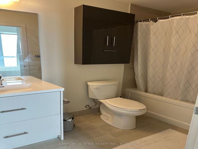 821 - 188 Fairview Mall Dr