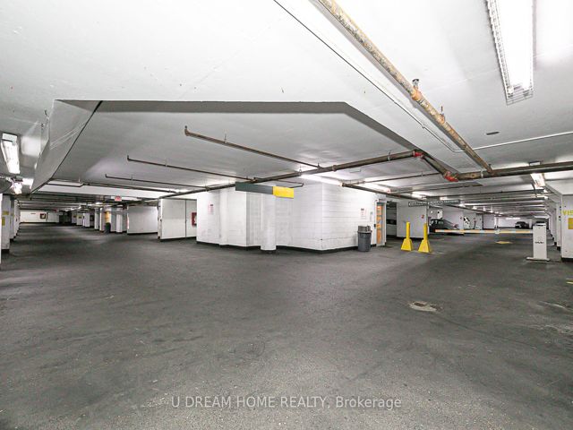 400 - 28 Pemberton Ave