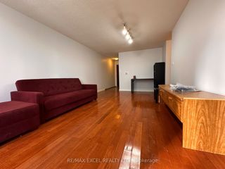 104 - 5785 Yonge St