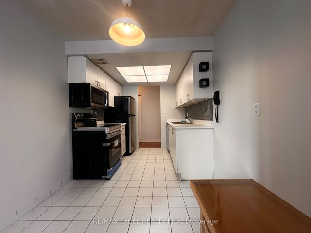 104 - 5785 Yonge St