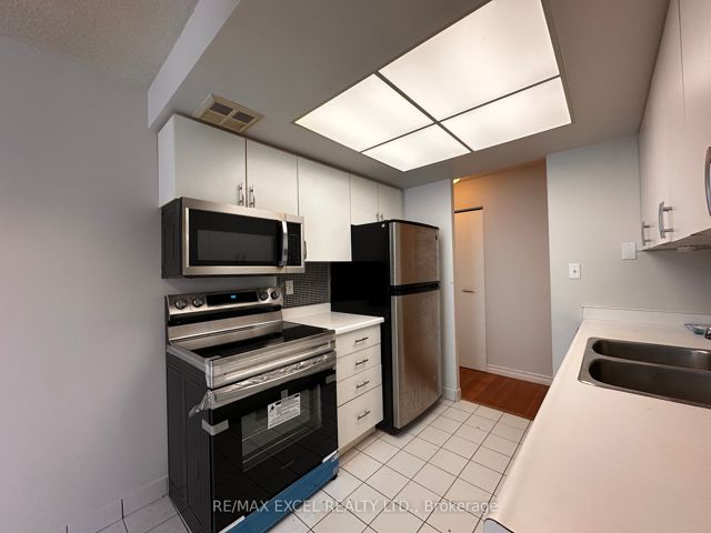 104 - 5785 Yonge St