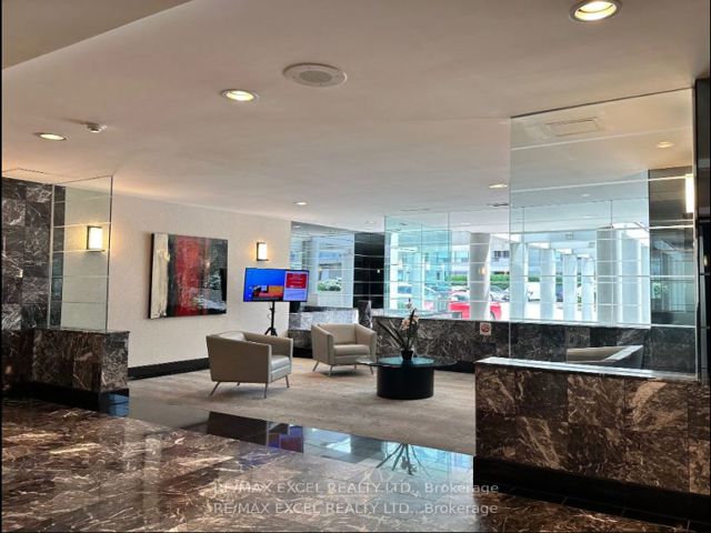 104 - 5785 Yonge St