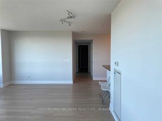 706 - 15 Greenview Ave