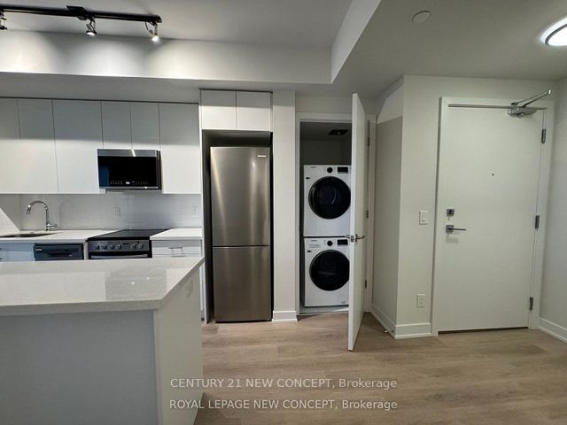 707 - 15 Ellerslie Ave