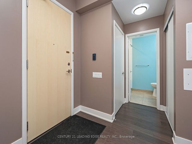 506 - 30 Roehampton Ave