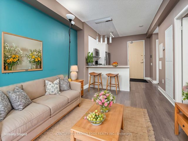 506 - 30 Roehampton Ave